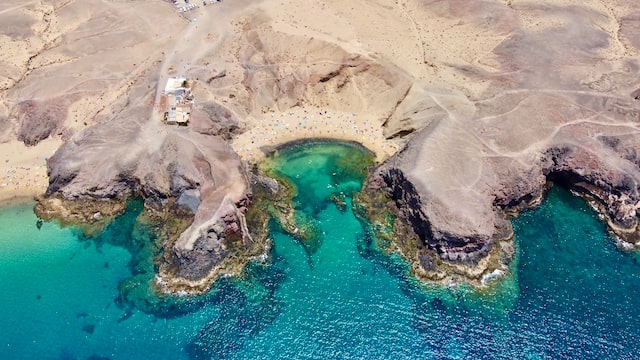 beach in lanzarote